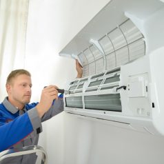 Signs You Need Air Conditioning Services in Sarasota, FL