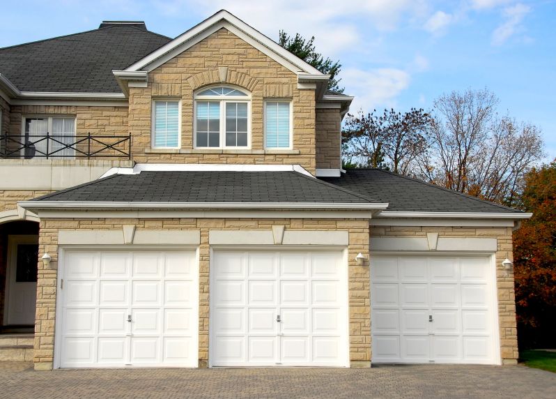 What To Know Before Installing New Overhead Garage Doors in Metro West, MA