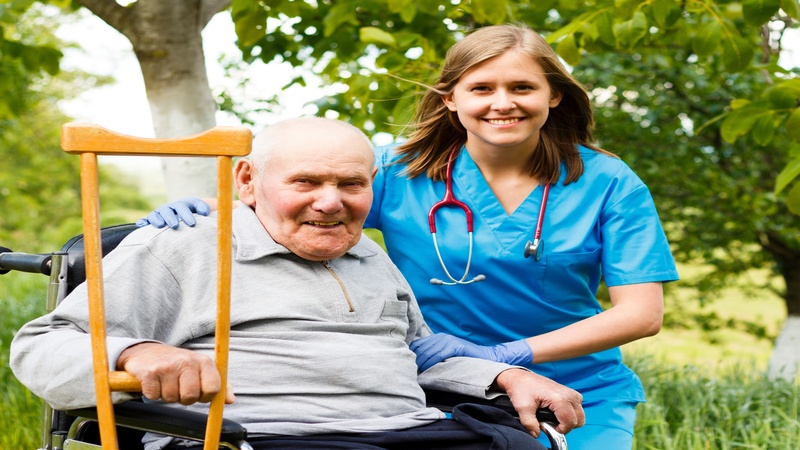 The Distinct Advantages of In-Home Assisted Living in Monterey CA