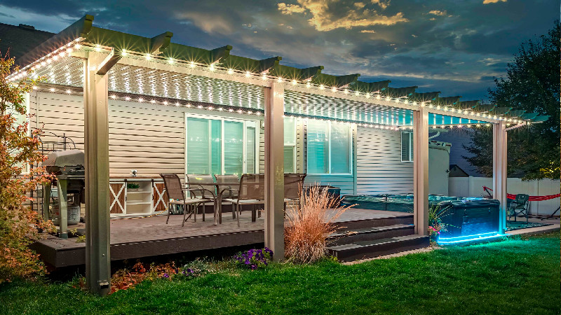 Why a Professional Residential Christmas Light Installation Near Highlands Ranch, CO, Is the Right Move