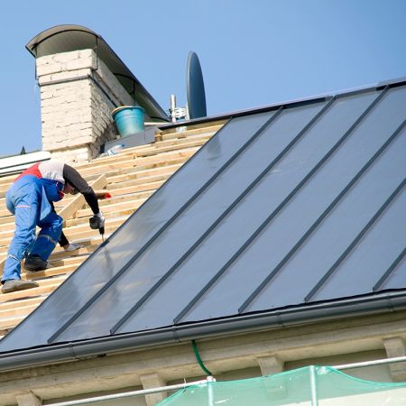 The Benefits of Installing a Metal Roof on Your Business in Chicago