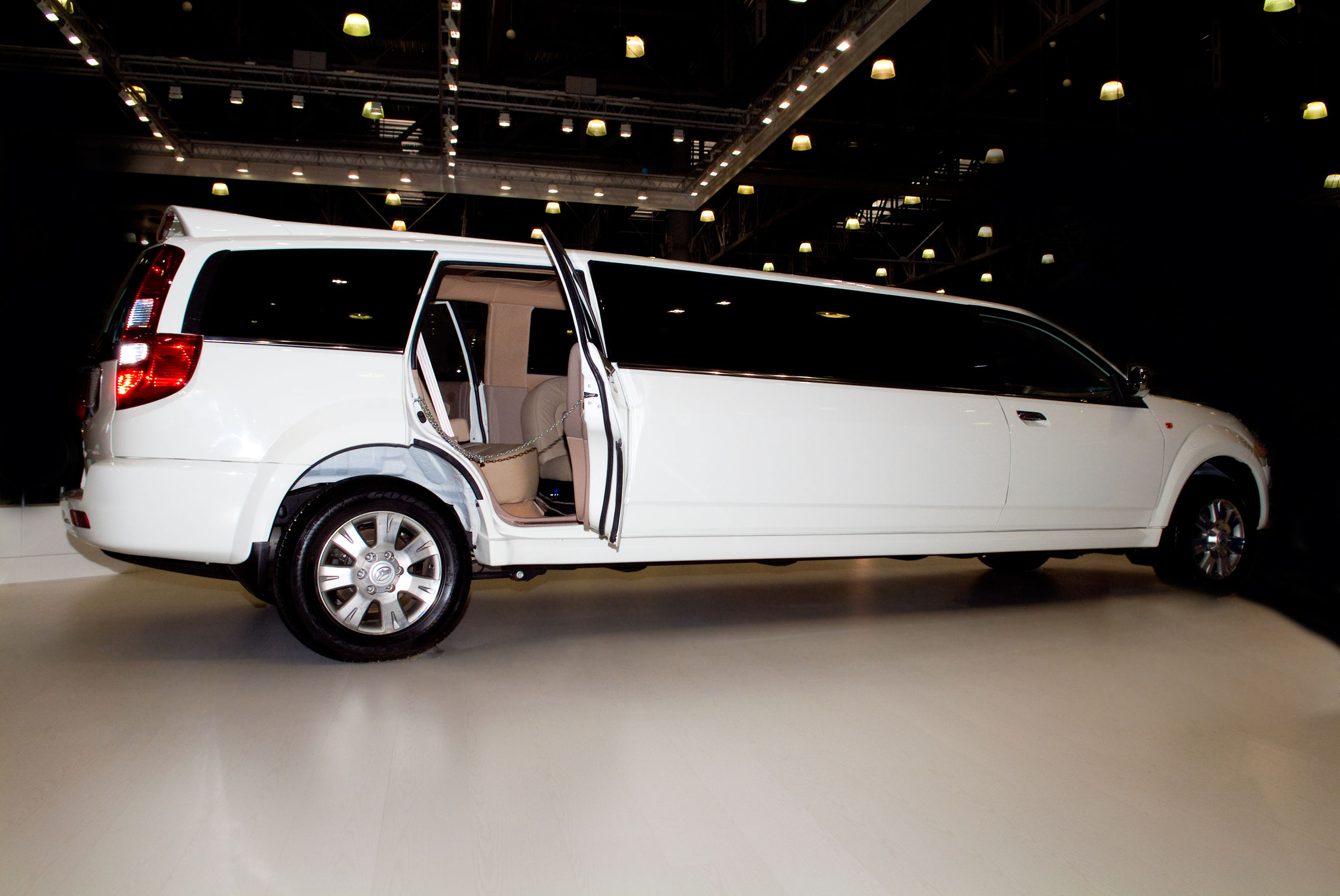 Companies That Provide Reliable Wedding Limo Services in Hartford, CT Are Very Popular