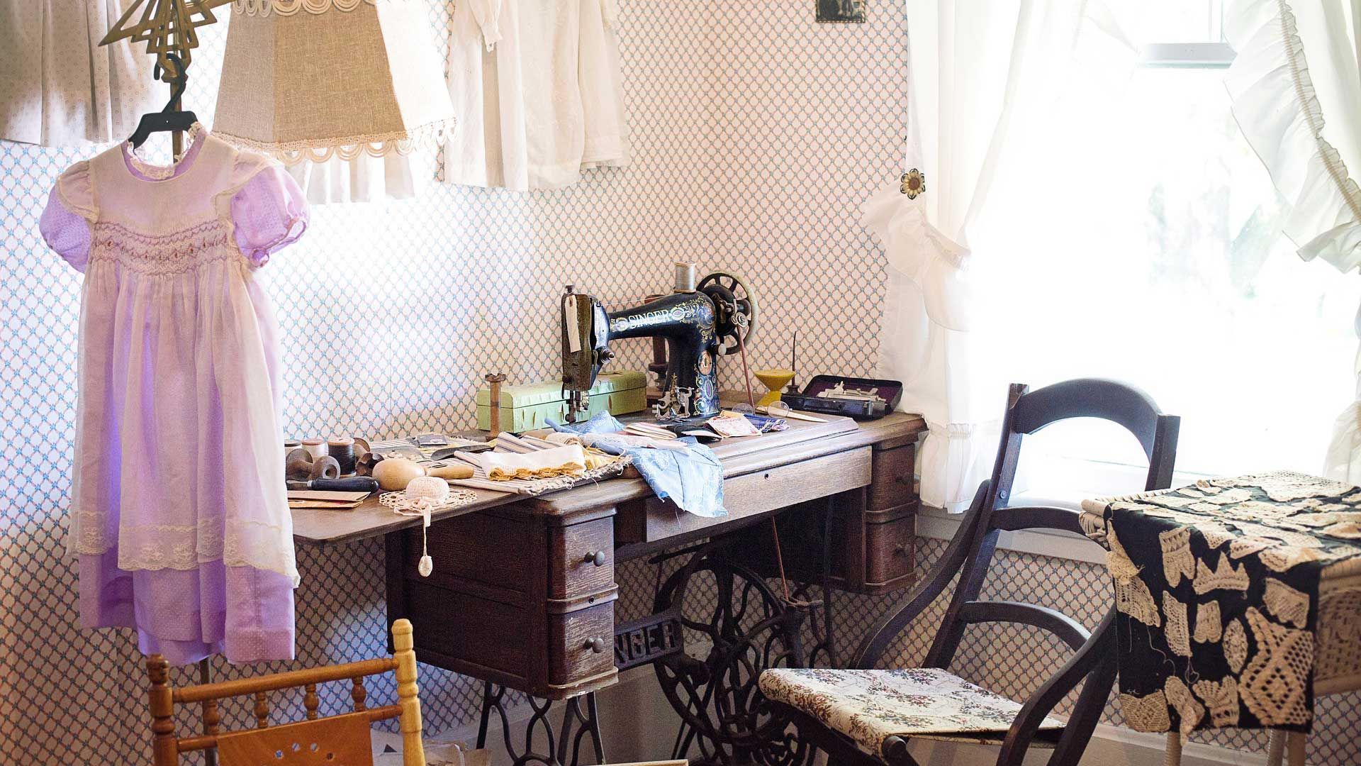 Learning How to Sew My Own Clothes – Why Signing Up for Sewing Lessons is Beneficial